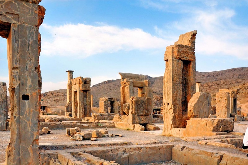 رازهای پنهان پاسارگاد شیراز که تاریخ نگاران کمتر گفته اند آرامگاه کوروش بزرگ,بنای تاریخی پاسارگاد,پاسارگاد شيراز