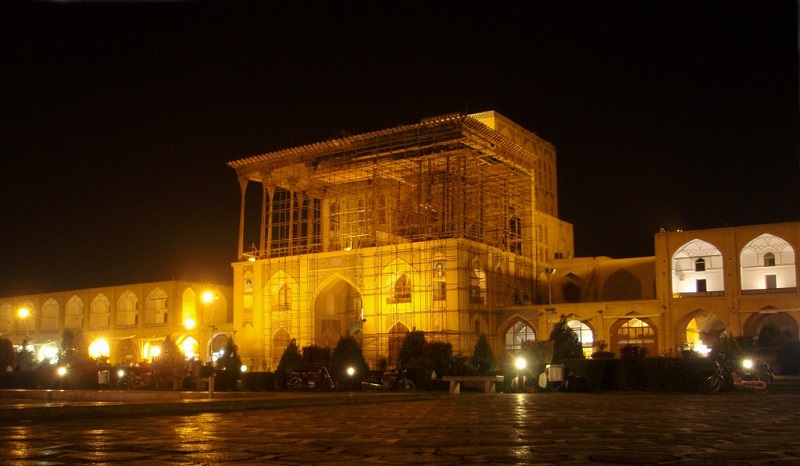 عالی قاپو اصفهان سردر عالی قاپو,عالي قاپو اصفهان,عالی قاپو اصفهان