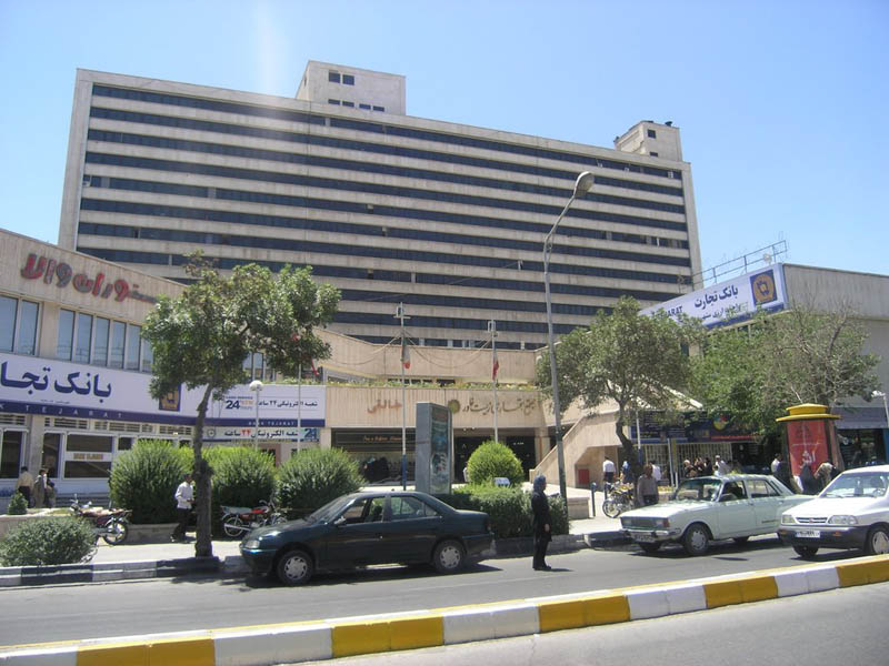 مرکز خرید زیست خاور مشهد آدرس مجتمع زیست خاور مشهد,بازار زیست خاور مشهد,پاساژ زیست خاور مشهد