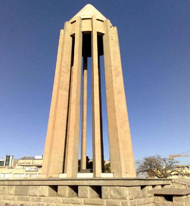 آرامگاه ابوعلی سینا در همدان,آرامگاه بوعلی سینا همدان,معماری آرامگاه بوعلی سینا