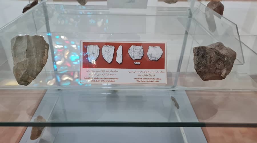 باغ عمارت بیگلربیگی,بیگلربیگی کرمانشاه,تاریخچه تکیه بیگلربیگی