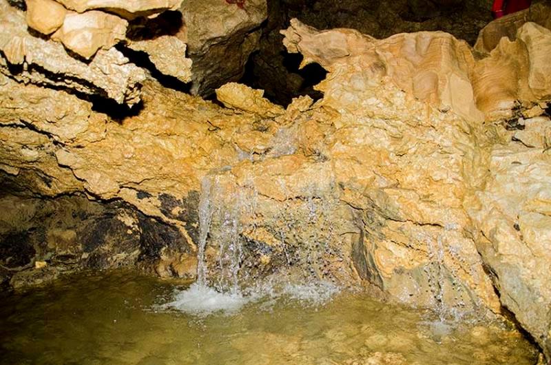 آدرس غار آبی دانیال,تور ساری گردی,عکسهای غار آبی دانیال