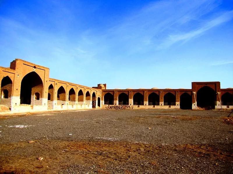 روستای گچین بندرعباس کجاست؟ معرفی روستا، جاذبه ها و گنبد نمکی روستای گچین,روستای گچین بالا,روستای گچین پایین