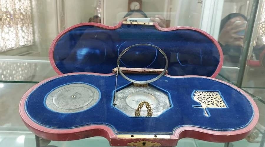 اولین موزه ساعت ایران,بازدید موزه زمان,موزه زمان