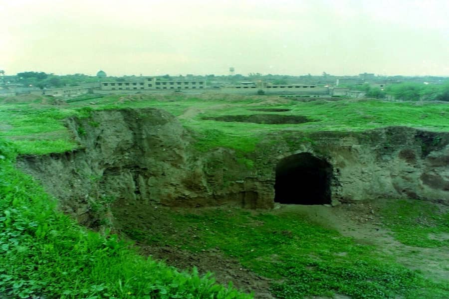 قلعه سلاسل شوشتر؛ تاریخچه، مسیر دسترسی، تصاویر و راهنمای بازدید سازه های آبی شوشتر,قلعه سلاسل در شوشتر,قلعه سلاسل شوشتر