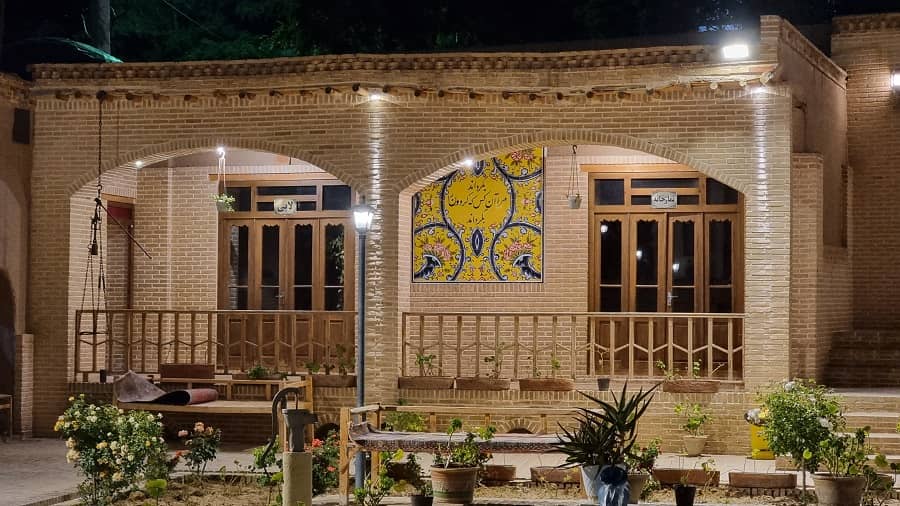 هتل بومگردی سامن کجاست؟ اقامتگاه بومگردی سامن,بومگردی سامن,هتل بومگردی سامن