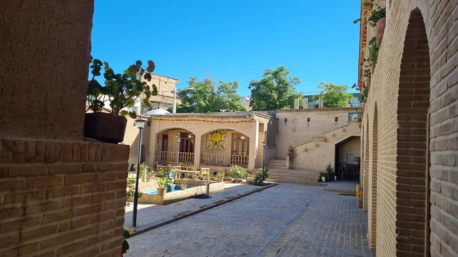 هتل بومگردی سامن کجاست؟ اقامتگاه بومگردی سامن,بومگردی سامن,هتل بومگردی سامن
