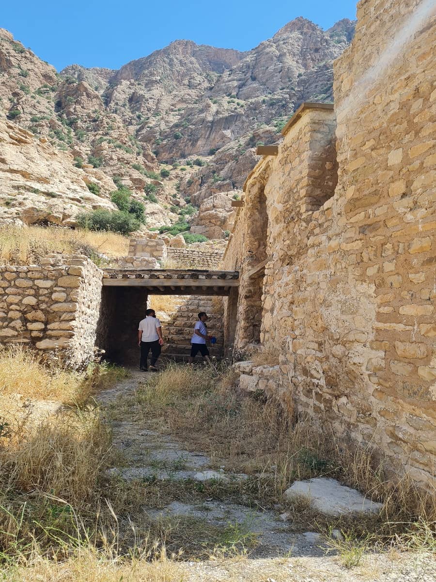آبشار پیران,آبشار ریجاب,آتشکده ریجاب