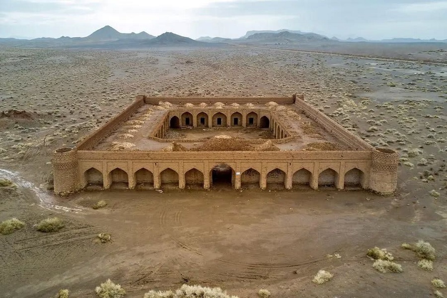 ساغند یزد روستایی کویری با معادن فلزی و طبیعت اسرارآمیز اورانیوم ساغند,ایستگاه راه آهن ساغند,تاریخچه ساغند